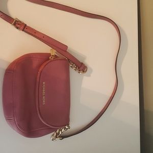 Micheal Kors purse
